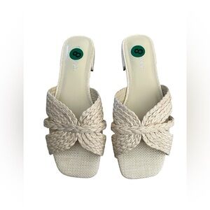 Calvin Klein Woven Slide Sandals Size 8 Ivory